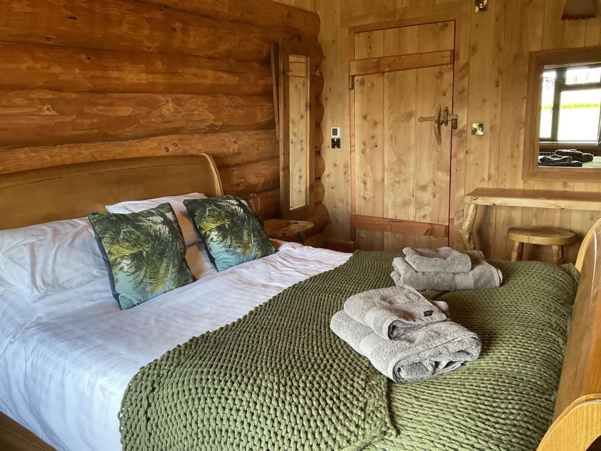 Rowan - Tedstone Log Cabins Bromyard Ngoại thất bức ảnh
